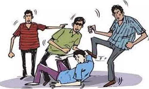 Ballia: श्रीनाथ बाबा मठ के महंथ कौशलेन्द्र गिरी पर जानलेवा हमला