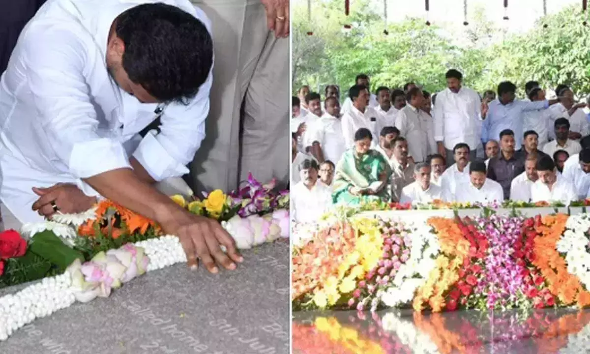 YS जगन ने वाईएस राजशेखर रेड्डी की जयंती पर उन्हें श्रद्धांजलि दी