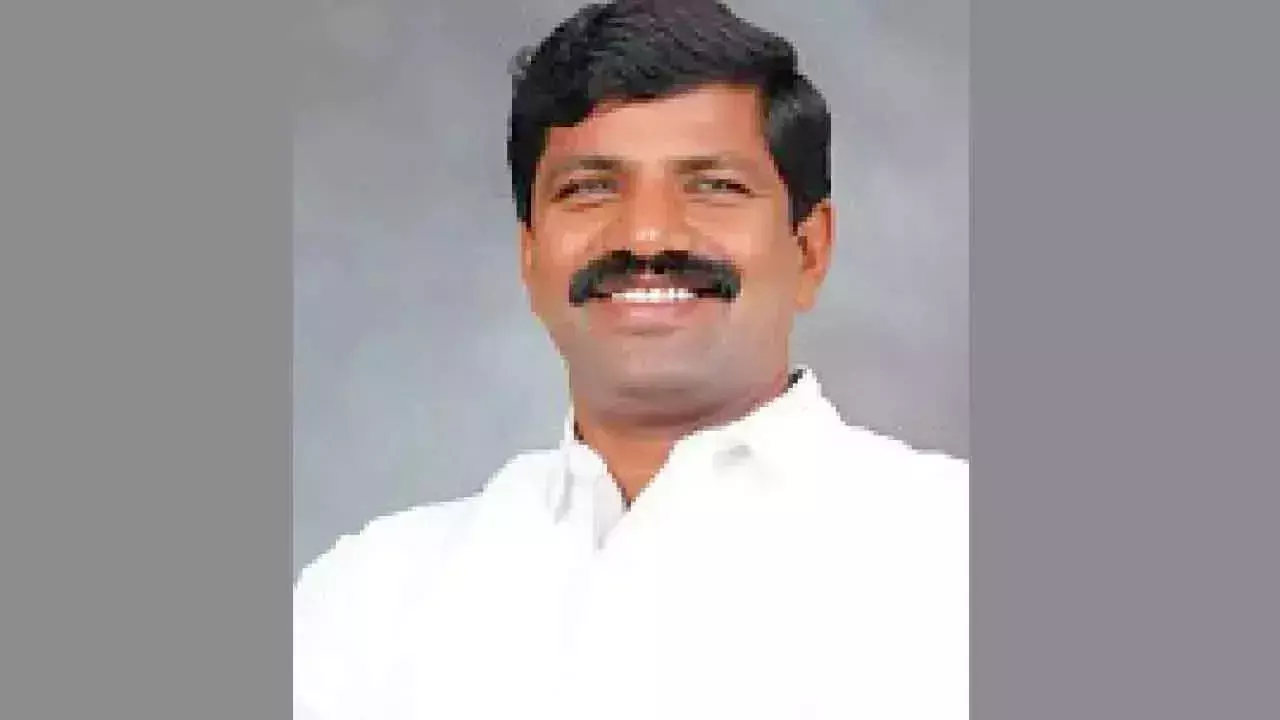 Telangana: विधायक वेमुला वीरेशम ने इंदिराम्मा घरों की आधारशिला रखी