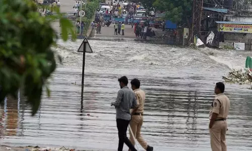 Telangana में भारी बारिश की चेतावनी Telangana में भारी बारिश की चेतावनी