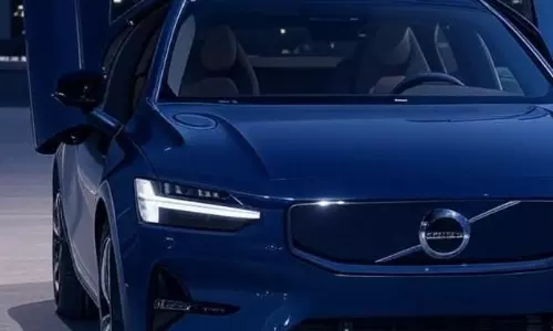 Volvo Cars की बिक्री में गिरावट