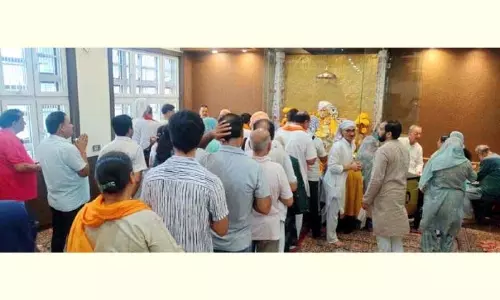 Jammu: भगवान गोपीनाथ की 127वीं जयंती हर्षोल्लास के साथ मनाई गई Jammu: भगवान गोपीनाथ की 127वीं जयंती हर्षोल्लास के साथ मनाई गई