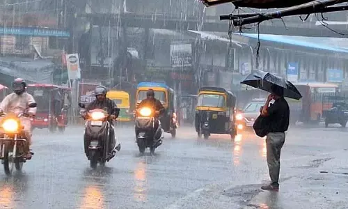 Narsinghpur: भारी बारिश के कारण दो दिन का अवकाश Narsinghpur: भारी बारिश के कारण दो दिन का अवकाश