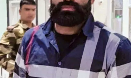 गैंगस्टर भगवानपुरिया की भाभी ऑस्ट्रेलिया भागने की कोशिश करते हुए Amritsar एयरपोर्ट पर गिरफ्तार