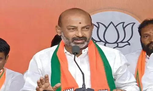 Bandi करीमनगर में दसवीं कक्षा के छात्रों को 20,000 साइकिलें वितरित करेंगे