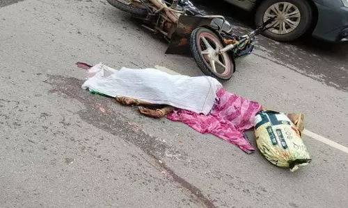 Raipur Breaking: तेज रफ्तार ट्रक की चपेट में आई महिला, ऑन द स्पॉट डेथ