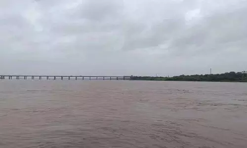 गोदावरी नदी में बढ़ा जलस्तर, तेलंगाना की परियोजनाओं को राहत