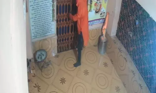 CG BREAKING: महामाया मंदिर में बड़ी चोरी, नकाबपोश चोरों ने तोड़े ताले