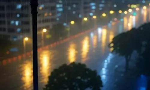 मुंबई में भारी बारिश की संभावना