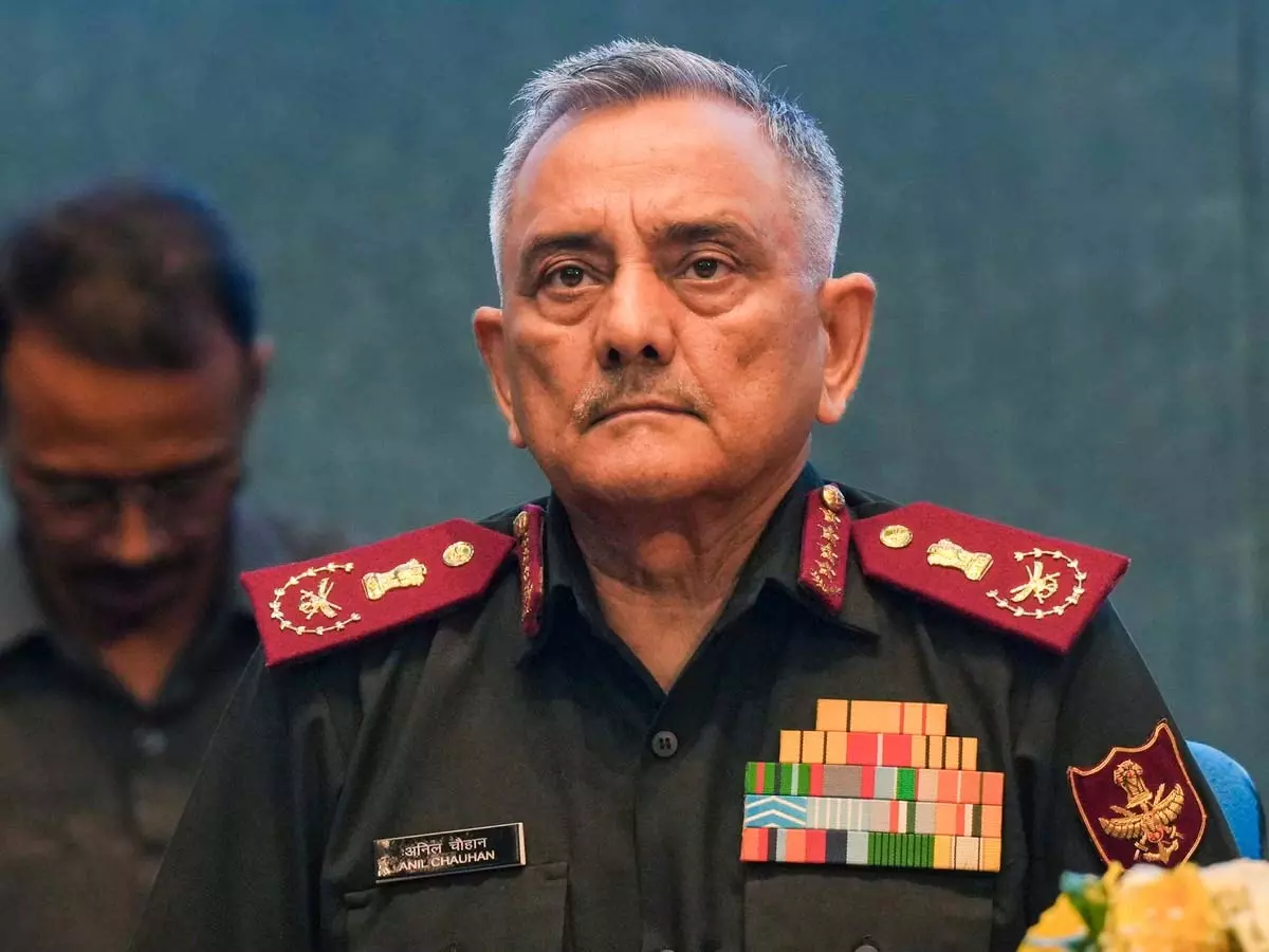 CDS का बड़ा बयान, चीन पाकिस्तान और बांग्लादेश का एक होना भारत के लिए खतरा CDS का बड़ा बयान, चीन पाकिस्तान और बांग्लादेश का एक होना भारत के लिए खतरा