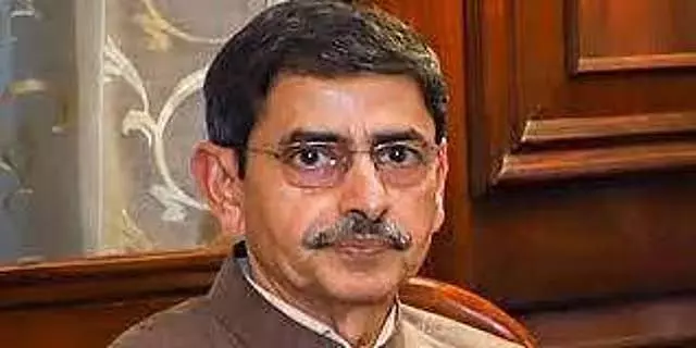 Tamil Nadu : राज्यपाल रवि को राज्य वित्तीय लेखा परीक्षा रिपोर्ट प्रस्तुत की गई Tamil Nadu : राज्यपाल रवि को राज्य वित्तीय लेखा परीक्षा रिपोर्ट प्रस्तुत की गई