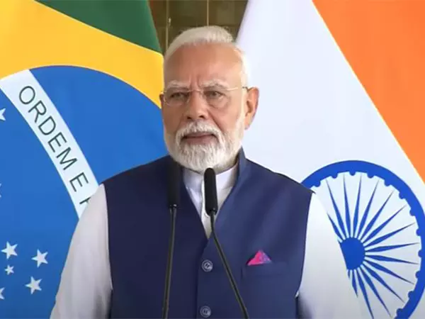 भारत और ब्राज़ील आतंकवाद और उसका समर्थन करने वालों का कड़ा विरोध करते हैं: PM मोदी भारत और ब्राज़ील आतंकवाद और उसका समर्थन करने वालों का कड़ा विरोध करते हैं: PM मोदी