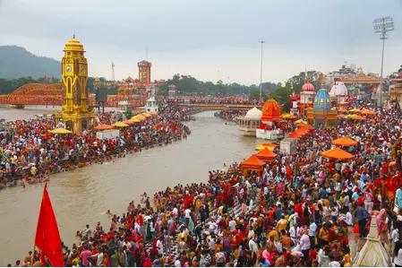 गुरु पूर्णिमा का महापर्व गुरुवार के दिन, अज्ञानता से ज्ञान की ओर ले जाने वाले गुरुओं को नमन गुरु पूर्णिमा का महापर्व गुरुवार के दिन, अज्ञानता से ज्ञान की ओर ले जाने वाले गुरुओं को नमन
