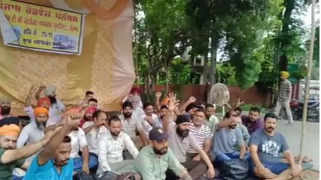 पंजाब रोडवेज, पनबस और पीआरटीसी के संविदा कर्मचारियों का सरकार के खिलाफ तीन दिन का धरना शुरू पंजाब रोडवेज, पनबस और पीआरटीसी के संविदा कर्मचारियों का सरकार के खिलाफ तीन दिन का धरना शुरू