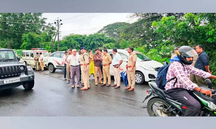 पलक्कड़ शहर में यातायात जाम; निरीक्षण किया गया पलक्कड़ शहर में यातायात जाम; निरीक्षण किया गया