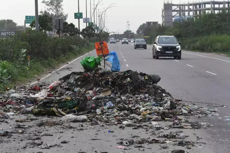 गमाडा झंजेरी के पास डंपिंग ग्राउंड के लिए 30 एकड़ जमीन निर्धारित करेगा: Mohali Mayor गमाडा झंजेरी के पास डंपिंग ग्राउंड के लिए 30 एकड़ जमीन निर्धारित करेगा: Mohali Mayor