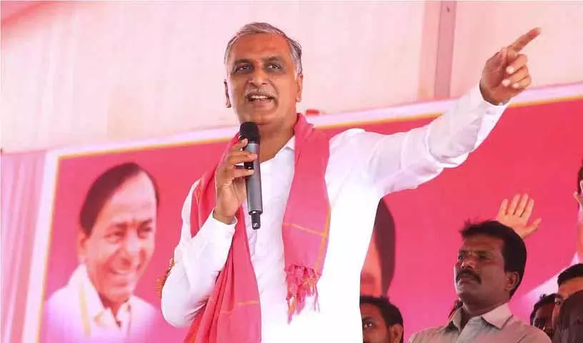 Harish Rao ने गुजरात पुल हादसे को लेकर केंद्र की आलोचना की Harish Rao ने गुजरात पुल हादसे को लेकर केंद्र की आलोचना की