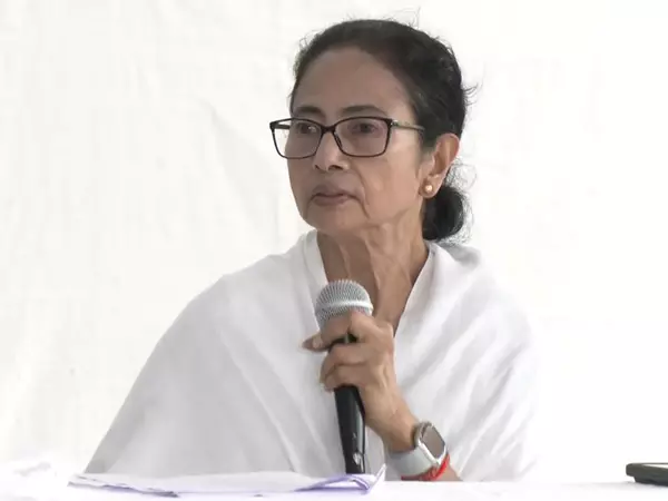 ममता बनर्जी ने मानचित्र पर बिहार को पश्चिम बंगाल दिखाने पर नीति आयोग की आलोचना की ममता बनर्जी ने मानचित्र पर बिहार को पश्चिम बंगाल दिखाने पर नीति आयोग की आलोचना की