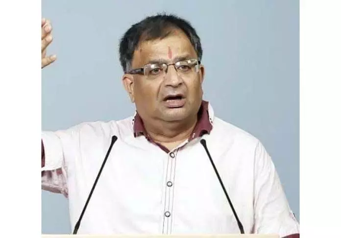 Dr. Chrungu ने नरसंहार अत्याचारों पर पाठ्यक्रम के अध्ययन के महत्व पर प्रकाश डाला Dr. Chrungu ने नरसंहार अत्याचारों पर पाठ्यक्रम के अध्ययन के महत्व पर प्रकाश डाला