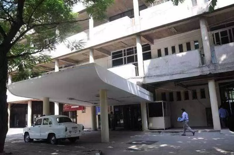 Dhanas में 10 बूथों के आरक्षित मूल्य में 16 लाख रुपये प्रति बूथ की कटौती Dhanas में 10 बूथों के आरक्षित मूल्य में 16 लाख रुपये प्रति बूथ की कटौती