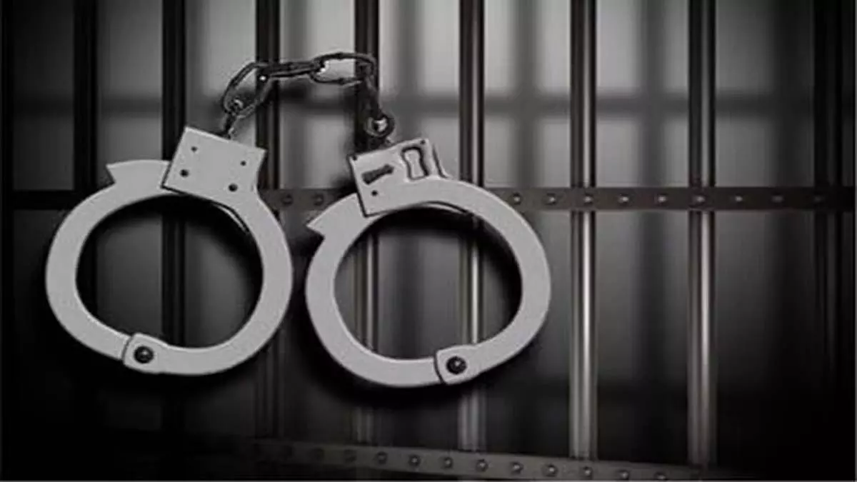 ओडिशा के राजगांगपुर कस्बे में मुहर्रम जुलूस के दौरान हुई झड़प में छह लोग घायल ओडिशा के राजगांगपुर कस्बे में मुहर्रम जुलूस के दौरान हुई झड़प में छह लोग घायल