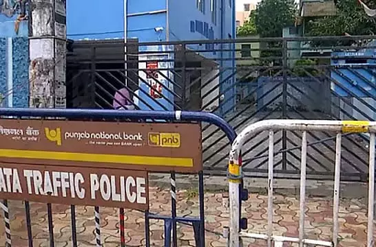 कॉलेज सामूहिक बलात्कार जांच: पुलिस शून्य सहनशीलता के पक्ष में कॉलेज सामूहिक बलात्कार जांच: पुलिस शून्य सहनशीलता के पक्ष में