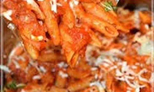 Tomato Garlic Pasta:लंच या डिनर में आलू और बैंगन खाकर बोर हो गए हैं तो इसे जरूर ट्राई करें Tomato Garlic Pasta:लंच या डिनर में आलू और बैंगन खाकर बोर हो गए हैं तो इसे जरूर ट्राई करें