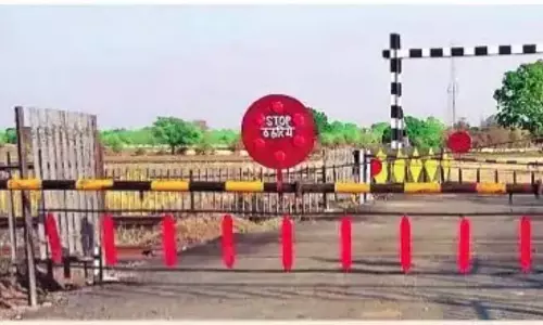 देश भर में 16,000 क्रॉसिंग: विशेषज्ञों ने इंटरलॉकिंग की स्थापना का आग्रह किया देश भर में 16,000 क्रॉसिंग: विशेषज्ञों ने इंटरलॉकिंग की स्थापना का आग्रह किया