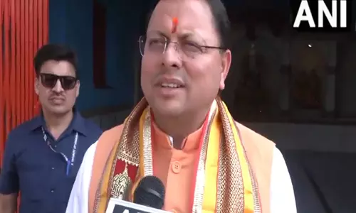 CM धामी ने मरघट हनुमान मंदिर में पूजा-अर्चना की और देश की प्रगति के लिए आशीर्वाद मांगा