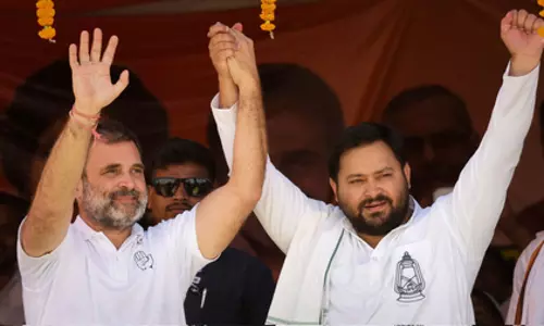 बिहार में बंद का व्यापक असर: ट्रेन-हाईवे जाम, राहुल-तेजस्वी भी होंगे आंदोलन में शामिल बिहार में बंद का व्यापक असर: ट्रेन-हाईवे जाम, राहुल-तेजस्वी भी होंगे आंदोलन में शामिल