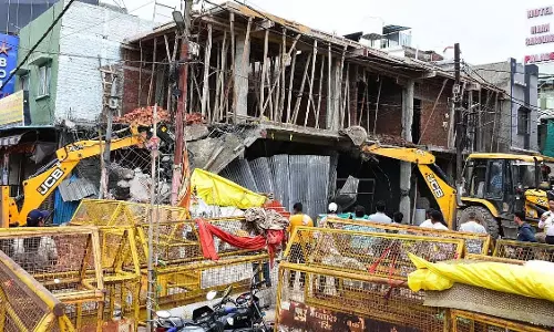 Ujjain : महाकाल सवारी के लिए 200 से अधिक अतिक्रमण हटाए गए Ujjain : महाकाल सवारी के लिए 200 से अधिक अतिक्रमण हटाए गए