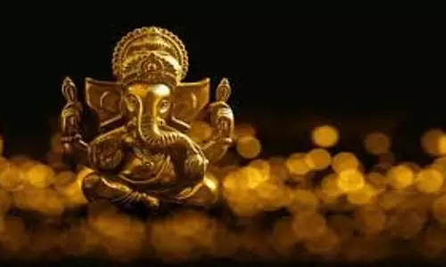 धर्म: गणेश अष्टक का पाठ क्यों माना जाता है सबसे चमत्कारी? जानें इसके लाभ, विधि और शुभ प्रभाव