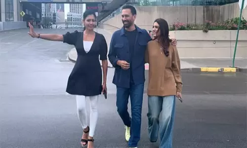 Samantha ने राज निदिमोरु के साथ अपनी डेट्रॉयट यात्रा की झलक प्रशंसकों को दिखाई Samantha ने राज निदिमोरु के साथ अपनी डेट्रॉयट यात्रा की झलक प्रशंसकों को दिखाई