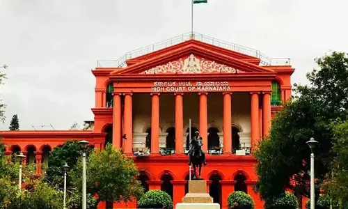 Karnataka HC ने स्टेडियम भगदड़ मामले में RCB के खिलाफ आरोपपत्र दाखिल करने पर रोक लगाई