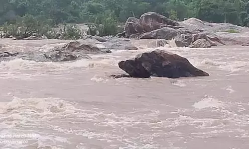 इंद्रावती नदी में हादसा, नाव पलटने की खबर