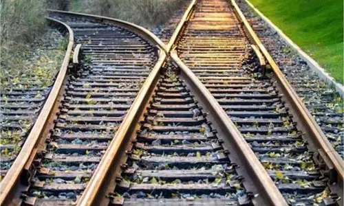Punjab: चलती ट्रेन के आगे आकर एक पुरुष और महिला ने की आत्महत्या