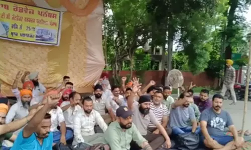 पंजाब रोडवेज, पनबस और पीआरटीसी के संविदा कर्मचारियों का सरकार के खिलाफ तीन दिन का धरना शुरू पंजाब रोडवेज, पनबस और पीआरटीसी के संविदा कर्मचारियों का सरकार के खिलाफ तीन दिन का धरना शुरू