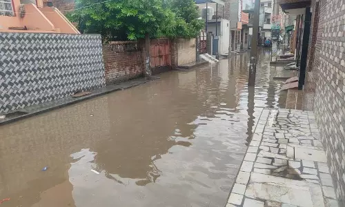 Haryana : हिसार में सड़कें जलमग्न, तालाब सूखे