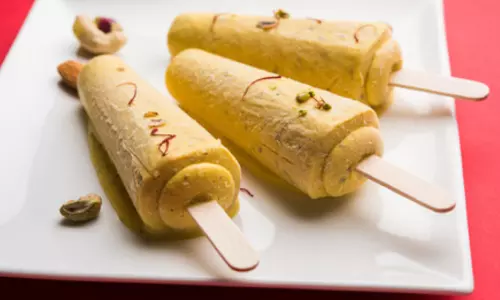 Kesar Pista Kulfi: स्वाद ऐसा कि बार-बार खाने का मन करे Kesar Pista Kulfi: स्वाद ऐसा कि बार-बार खाने का मन करे