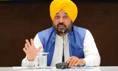 CM Bhagwant Mann, केजरीवाल ने 10 लाख रुपये की स्वास्थ्य कवर योजना शुरू की