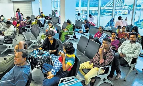 Odisha में ड्राइवरों की हड़ताल से सार्वजनिक परिवहन सेवाएं ठप, आवश्यक आपूर्ति प्रभावित Odisha में ड्राइवरों की हड़ताल से सार्वजनिक परिवहन सेवाएं ठप, आवश्यक आपूर्ति प्रभावित