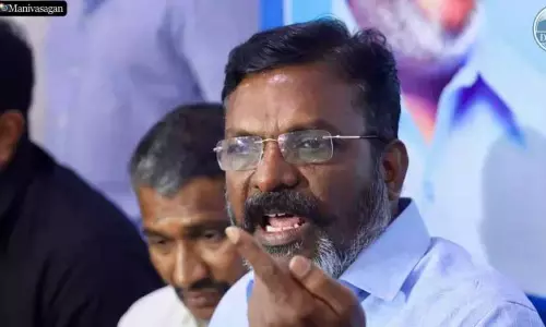 थिरुमावलवन ने AIADMK की आलोचना की, सवाल किया थिरुमावलवन ने AIADMK की आलोचना की, सवाल किया