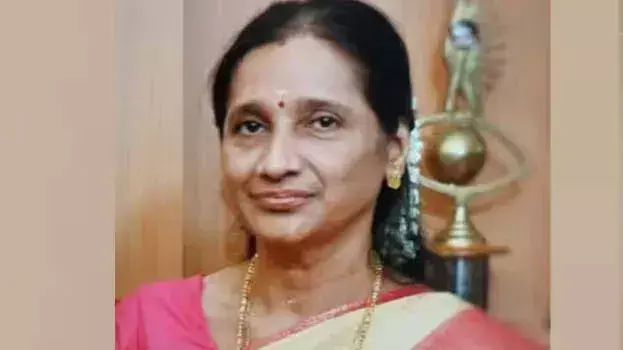 Thrissur सिलेंडर विस्फोट में घायल महिला की मौत, पति गंभीर Thrissur सिलेंडर विस्फोट में घायल महिला की मौत, पति गंभीर