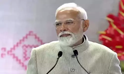 Vadodara पुल दुर्घटना बेहद दुखद: पीएम मोदी ने 2 लाख रुपये की घोषणा की Vadodara पुल दुर्घटना बेहद दुखद: पीएम मोदी ने 2 लाख रुपये की घोषणा की