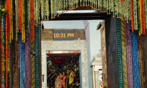 रथ यात्रा के बाद भगवान जगन्नाथ श्रीमंदिर लौट आए रथ यात्रा के बाद भगवान जगन्नाथ श्रीमंदिर लौट आए