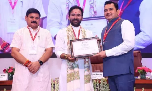 डीएमएफ संबंधी उत्कृष्ट कार्यों के लिए छत्तीसगढ़ को मिला राष्ट्रीय स्तर पर सम्मान डीएमएफ संबंधी उत्कृष्ट कार्यों के लिए छत्तीसगढ़ को मिला राष्ट्रीय स्तर पर सम्मान