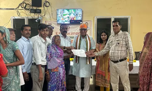 Dungarpur: अंत्योदय संबल शिविर में मृदा स्वास्थ्य कार्ड वितरण से लाभांवित हुए कृषक