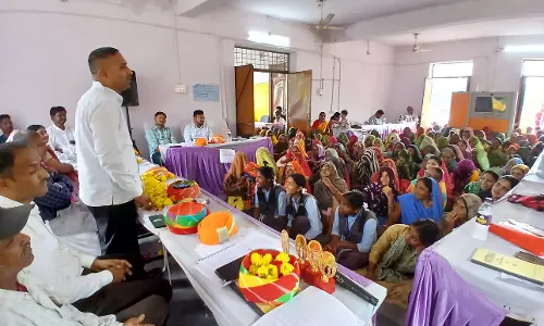 Dungarpur: अंत्योदय संबल शिविर में स्वास्थ्य सेवाएं सशक्त, 250 आयुष्मान कार्ड वितरित