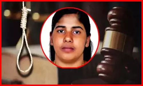 मौत की सजा: भारतीय नर्स को दी जाएगी फांसी, बचने का है रास्ता? मौत की सजा: भारतीय नर्स को दी जाएगी फांसी, बचने का है रास्ता?