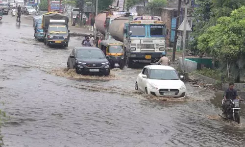 Jalandhar: जाम सीवर और जलस्रोतों के कारण बारिश से हालात और बिगड़े Jalandhar: जाम सीवर और जलस्रोतों के कारण बारिश से हालात और बिगड़े